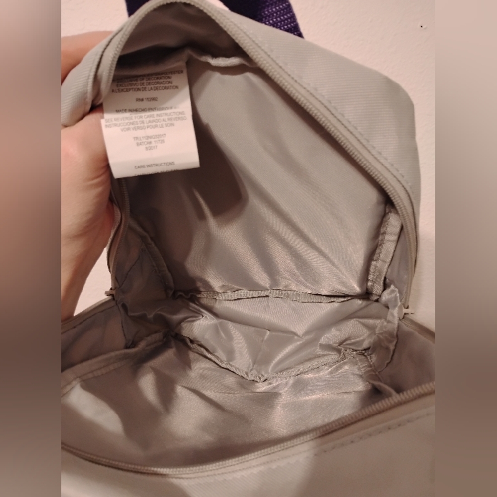 Mini Super Nintendo Backpack - Picture 3 of 3